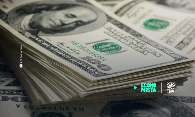 Sube dólar estadounidense ante caída de libra