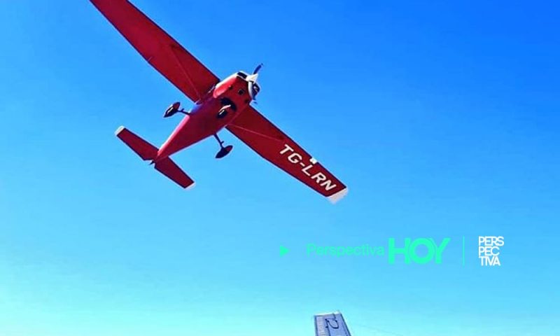Show aéreo en conmemoración al 98 Aniversario de la Fuerza Aérea Guatemalteca