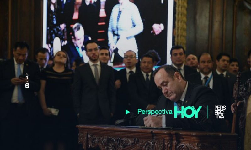 Presidente Giammattei, Gabinete de Gobierno e instituciones firman Convenio Anticorrupción