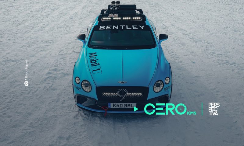 El Bentley edición especial que corre a toda velocidad en la nieve