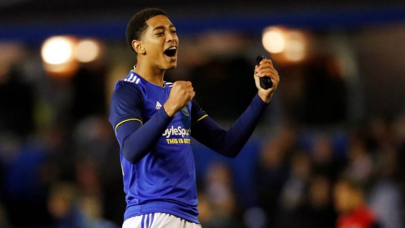 La perla del Birmingham se esconde en un coche para negociar con el United