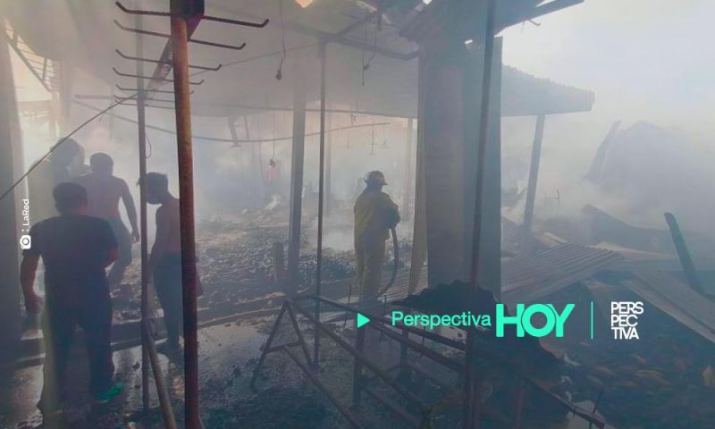 Incendio destruye mercado del Puerto de San José