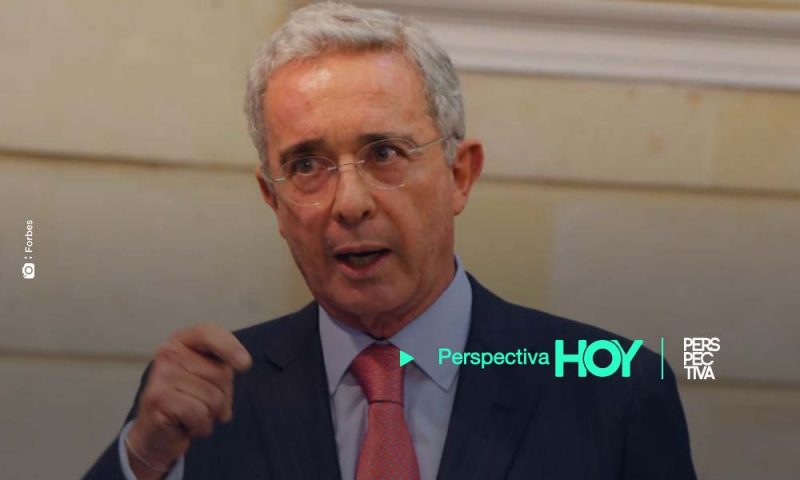 Álvaro Uribe, bajo arresto domiciliar