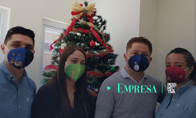 Lanzan colección de mascarillas navideñas