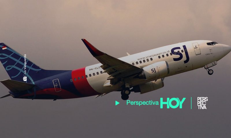 Avión de Indonesia cae al mar con 62 personas a bordo