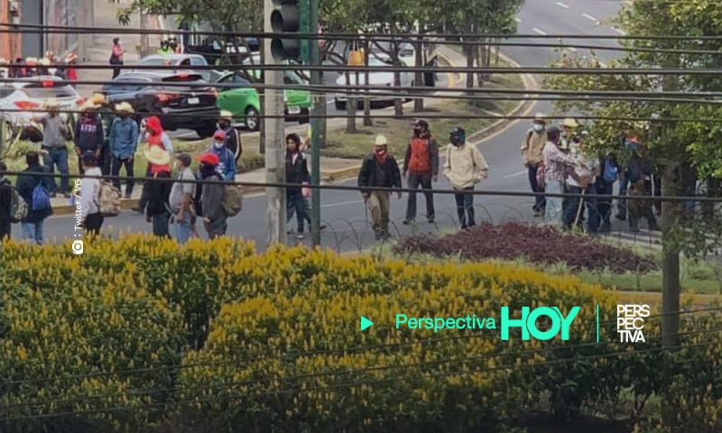 Segundo día de bloqueos, taxistas y militares continúan protesta