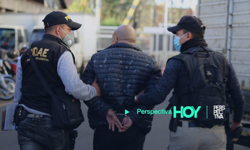 Arrestan a miembros de red de estafadores