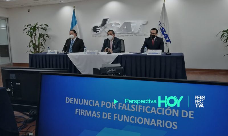 SAT denuncia falsificación de firmas de funcionarios