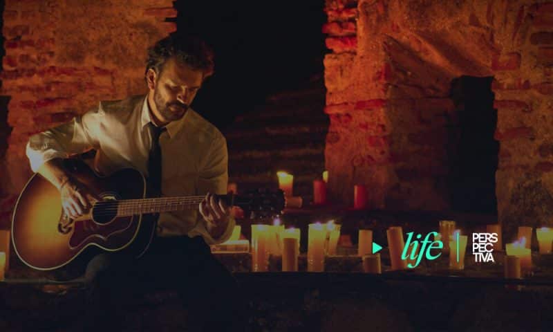 Hecho a la Antigua de Ricardo Arjona