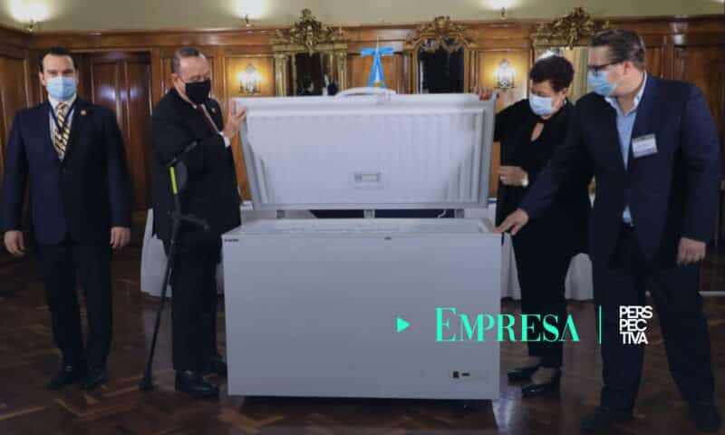 Empresarios donan 21 congeladores para la conservación de vacunas