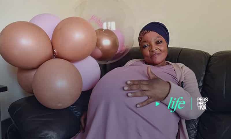 Madre da a luz a 10 bebés en Sudáfrica y rompe récord mundial