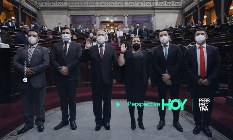 Juramentan a Nester Vásquez como magistrado de la CC