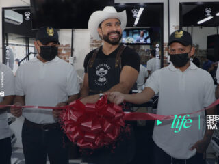 asi fue la inauguracion de neto bran barberia (1)