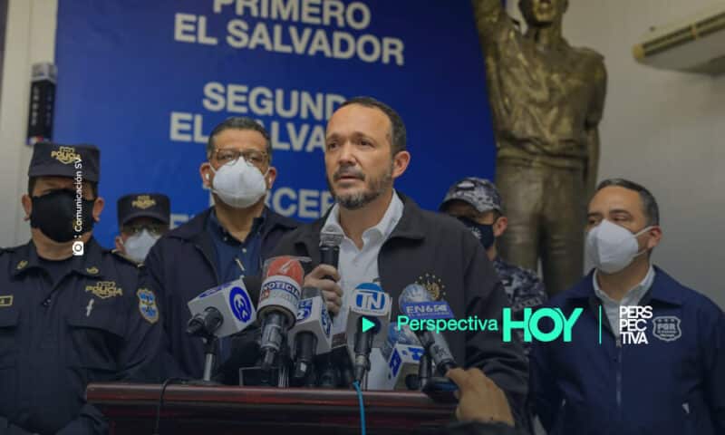 Policía salvadoreña registra la sede de Arena