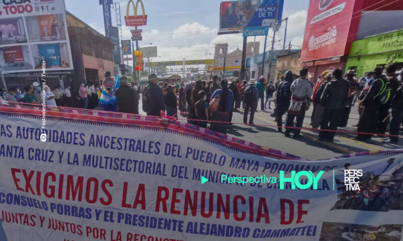 Manifestantes paralizan tránsito en Calle Martí