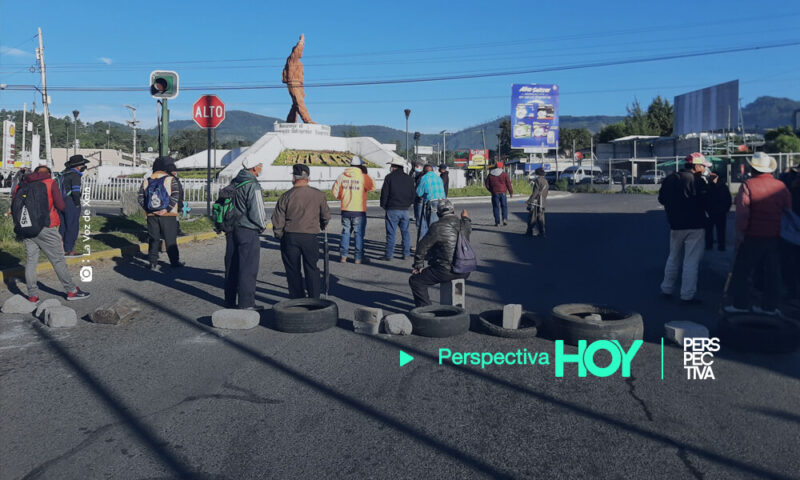 Tercer día de bloqueos: militares veteranos paralizan principales rutas del país