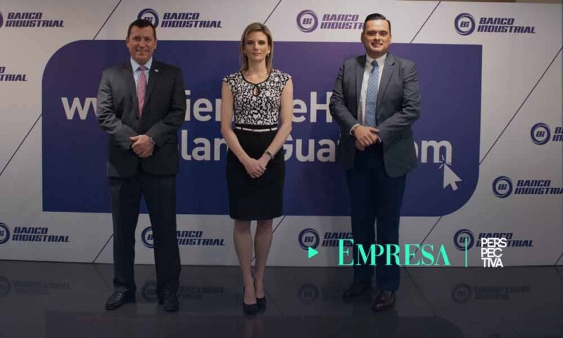 “Siempre hacia adelante Guate”