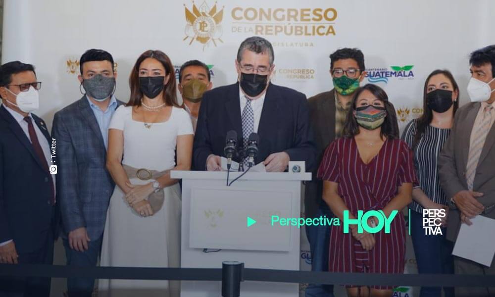 Bancadas de oposición rechazan reelección de Allan Rodríguez
