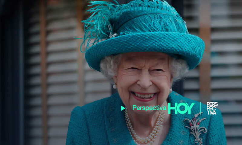 La reina Isabel II regresa a Windsor tras pasar la noche en el hospital