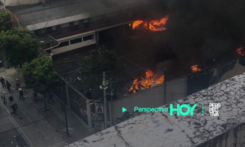 Manifestantes intentan tomar el Congreso