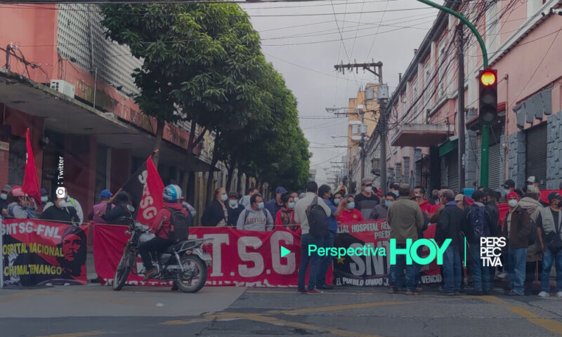 Salubristas y exmilitares realizan protestas