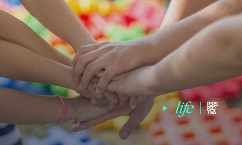 comida sana niños felices