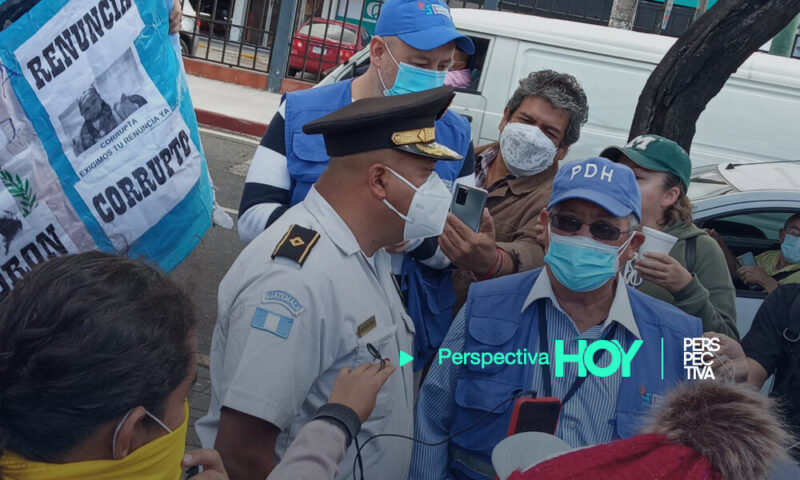 PNC despeja bloqueo en Avenida Petapa