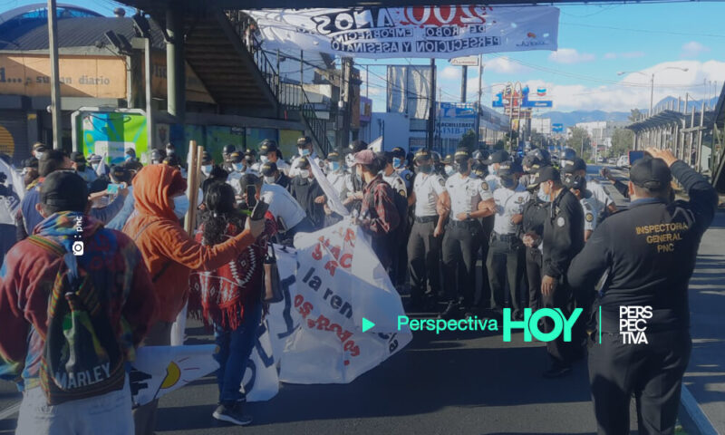 PNC despeja bloqueo en la calzada Aguilar Batres