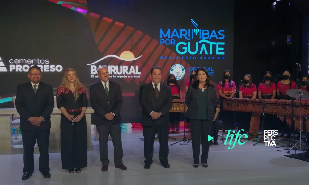 Impresionante ensamble de marimbas busca romper Récord