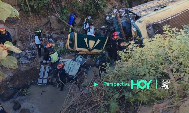 Accidente en Sumpango dejó 37 heridos y cinco muertos