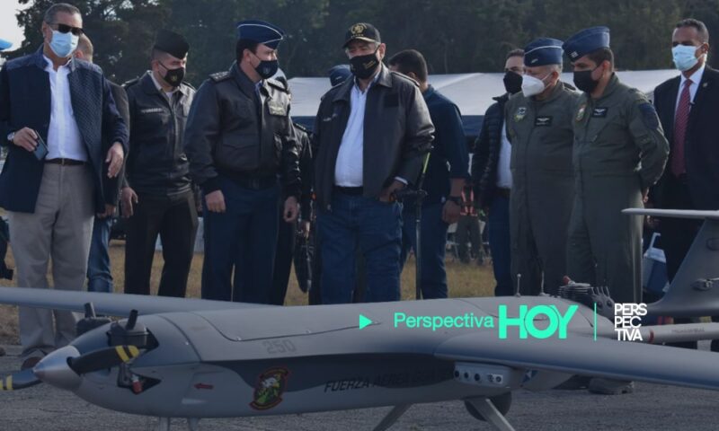 Giammattei supervisa uso de nuevo dron del Ejército para lucha contra narcotráfico