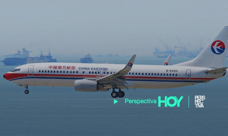 Avión con 132 pasajeros se desploma en China