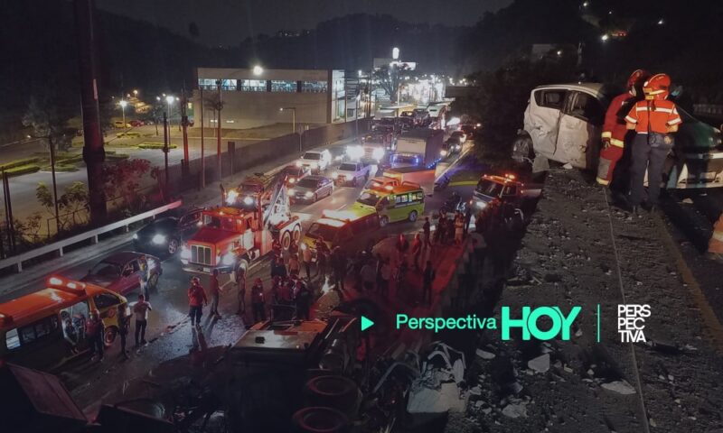 Tráiler cae del puente de Villalobos y provoca fatal accidente