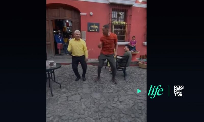 Will Smith baila con el Lobo Vásquez