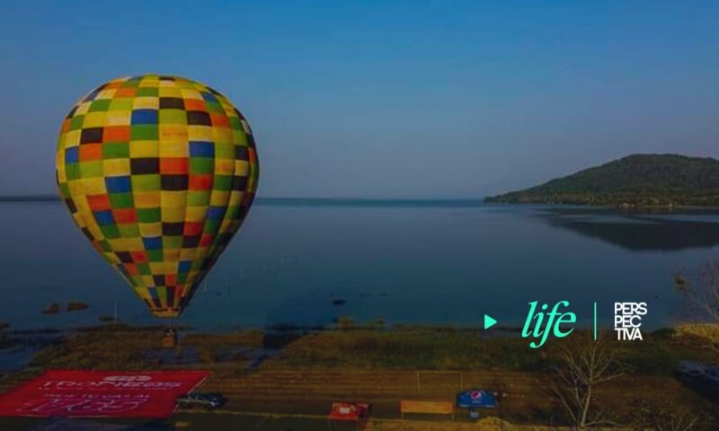 Vuela en globo aerostático en el lago Petén Itzá