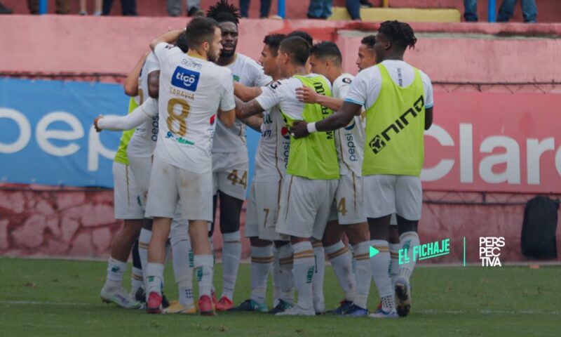 Comunicaciones gana el Clásico 321
