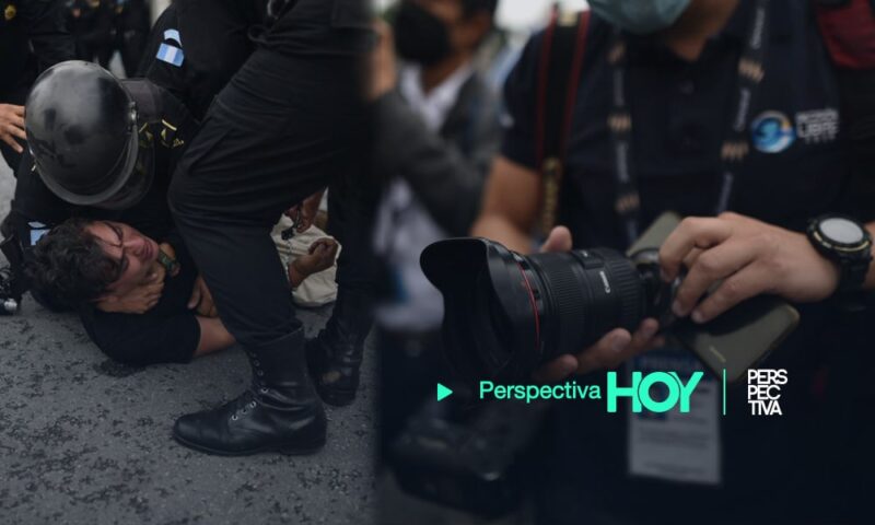 PNC agrede a periodista durante manifestación en Calzada Roosevelt