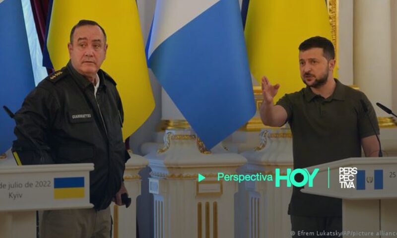 Giammattei pacta acuerdos con Zelenski