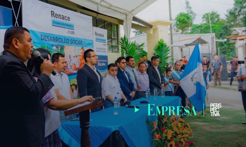 Hidroeléctrica Renace entrega edificio escolar en Bancab