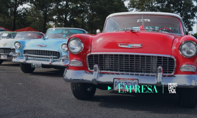 El Rock de los Carros reúne más de 200 autos clásicos