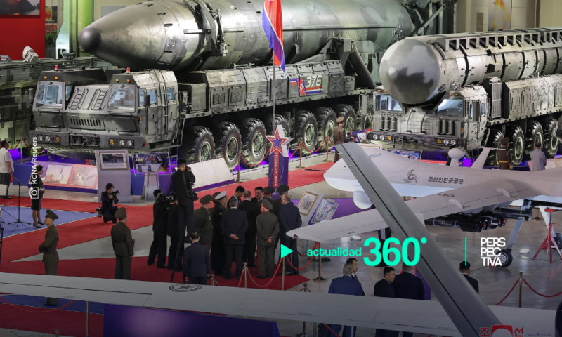 Corea del Norte exhibe su arsenal de armas nuevas ante ministro de Defensa ruso