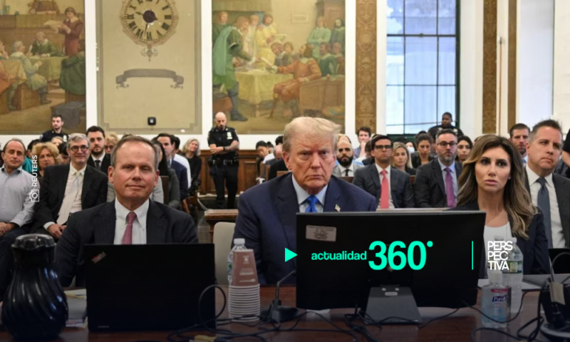 Trump compareció ante un Tribunal en Nueva York y tachó de “farsa” el juicio en su contra