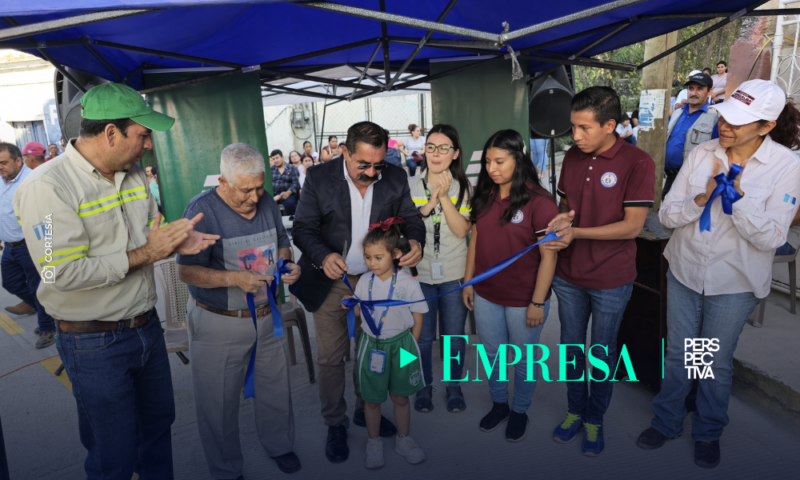 Progreso impulsa el trabajo colaborativo con pavimentación de calle en San Antonio La Paz