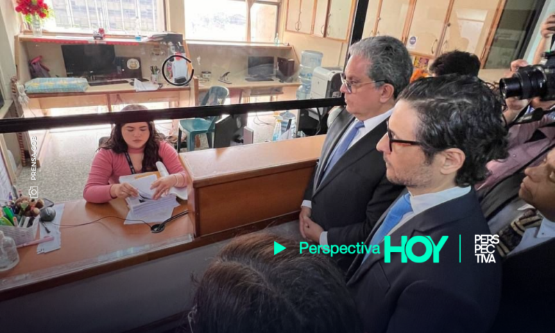 Gobierno denuncia a la exministra Amelia Flores por firma de contrato de compra de vacunas Sputnik