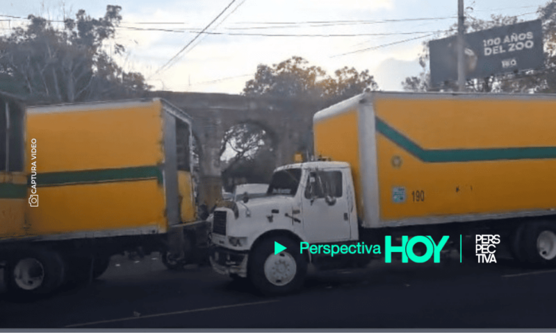 Recolectores de basura bloquean vías y causan caos vehicular en Bulevar Liberación