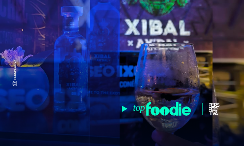 Xibal Ak’bal: Una ginebra inspirada en la noche azul maya