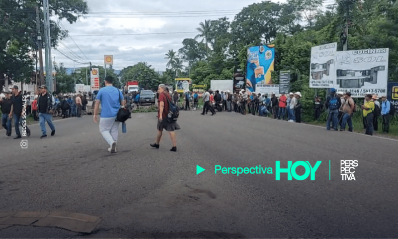 Bloqueos de exmilitares afectan carreteras y complican movilidad en el país