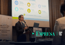 Guatemaltecos por la Nutrición presenta en Singapur su modelo contra la desnutrición infantil El Dr. Diego Monzón, subdirector técnico de Guatemaltecos por la Nutrición, durante su intervención en la Public Health World Conference en Singapur.