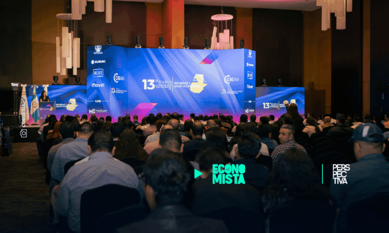 Inauguración de la exposición de equipos y servicios durante la edición anterior del ExpoCongreso de SSO