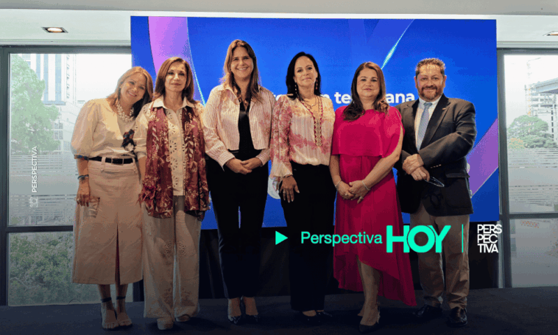 "Agua Pura Salvavidas y Fundecán presentan la 14.ª edición de la campaña de concienciación sobre el cáncer de mama
